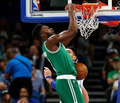 青岛西海岸与国瑞体育赞助签约，国瑞体育赞助80万元理疗产品（青岛西海岸与国瑞体育达成赞助合作，提供价值80万元理疗产品）