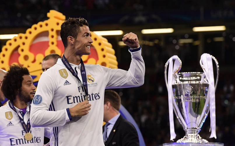 欧冠综合 ｜ 拜仁逆转葡体 国米不敌利物浦（欧冠综述：拜仁逆转击退葡体，国米不敌利物浦）