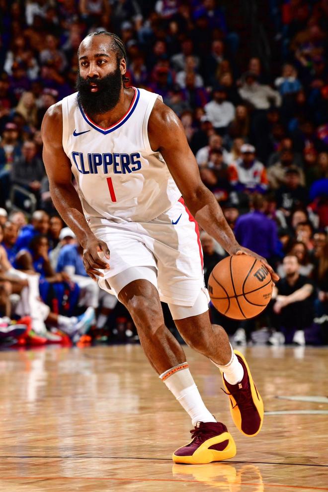 最快百球先生！哈兰德领取英超100球纪念球（英超百球最快！哈兰德获颁100球纪念球）