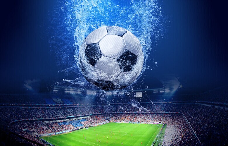 克拉克森半场高效表现，为球队奠定基础（克拉克森半场表现抢眼，助球队打下坚实基础）