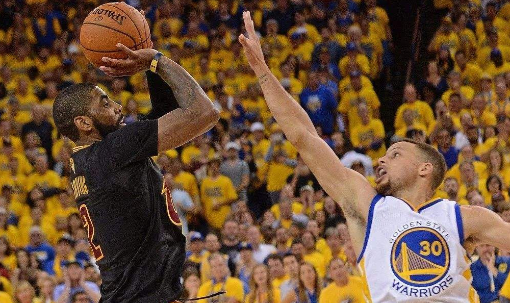 本赛季湖人打到关键时刻的比赛8胜0负，未尝败绩（湖人本赛季关键时刻战绩8胜0负，保持不败）