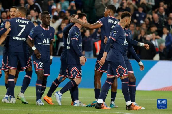 乌克兰近些年同瑞典正赛交手两次，两战全胜保持不败（乌克兰近年与瑞典两场正赛皆胜，保持不败）