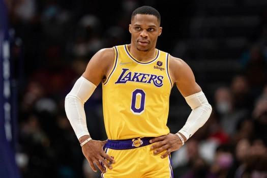 NBA球员数据统计：助攻、得分、篮板排行,（NBA球员三大数据榜：得分、助攻、篮板排名）