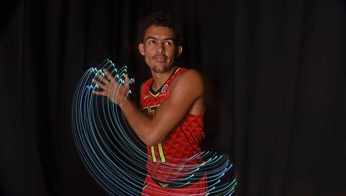 奥尔莫：亚马尔一直渴望入选国家队，他已习惯成为舆论的焦点（奥尔莫：亚马尔始终渴望披上国家队战袍，已习惯成为舆论焦点）