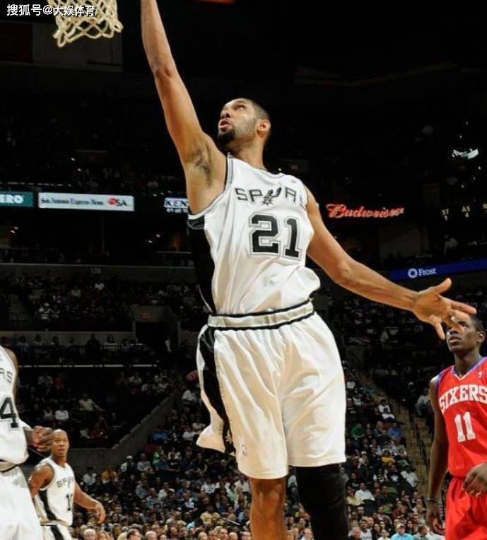 足球中超本轮进球大爆发，单轮轰入32球（中超本轮火力全开，单轮狂轰32球）