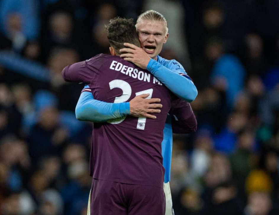 TA：部分牙买加国脚不愿格林伍德入队，认为其意图搭“顺风车”（TA：牙买加部分国脚反对征召格林伍德，认为其想借机“搭顺风车”）