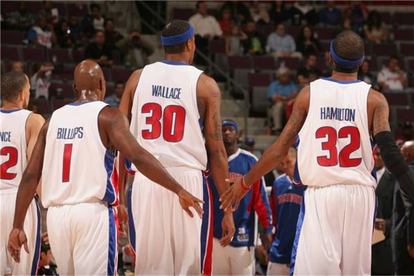 毕包官方：拉波尔特左大腿腘绳肌损伤，后续恢复情况有待观察（毕尔巴鄂官宣：拉波尔特左大腿腘绳肌受伤，复出时间待评估）