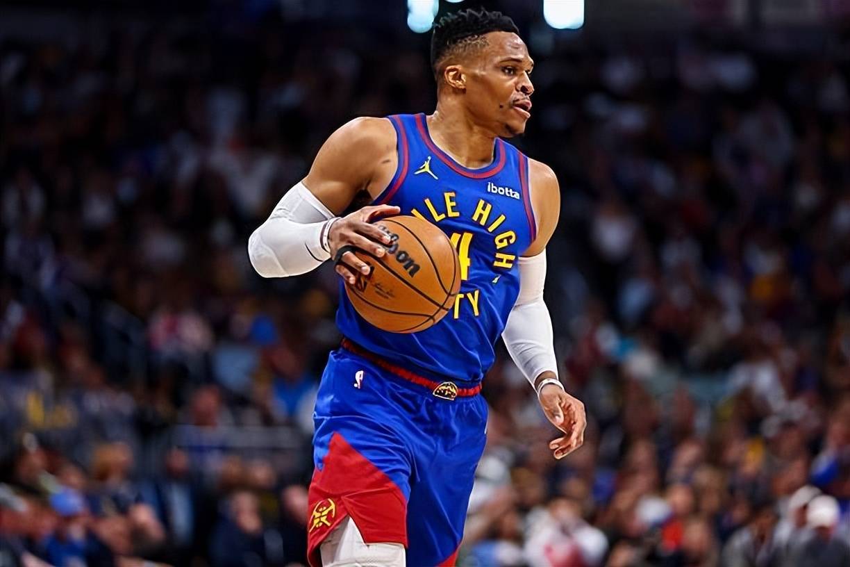 美记：莫兰特现在的状态很好，他正在努力走向正轨（美媒：莫兰特近况良好，正努力重回正轨）